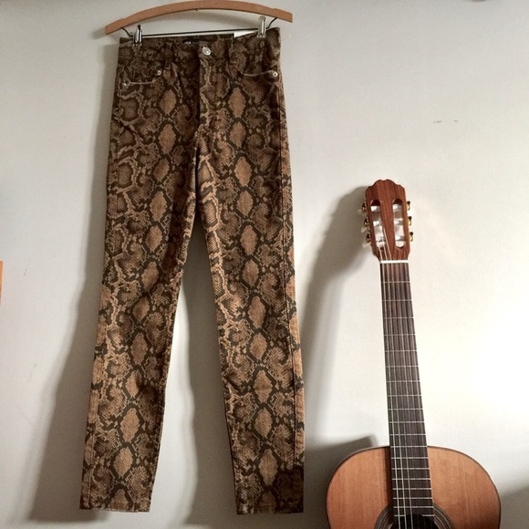 Zara Hi-Rise Snakeskin Print Jeans - Picture 6 of 8